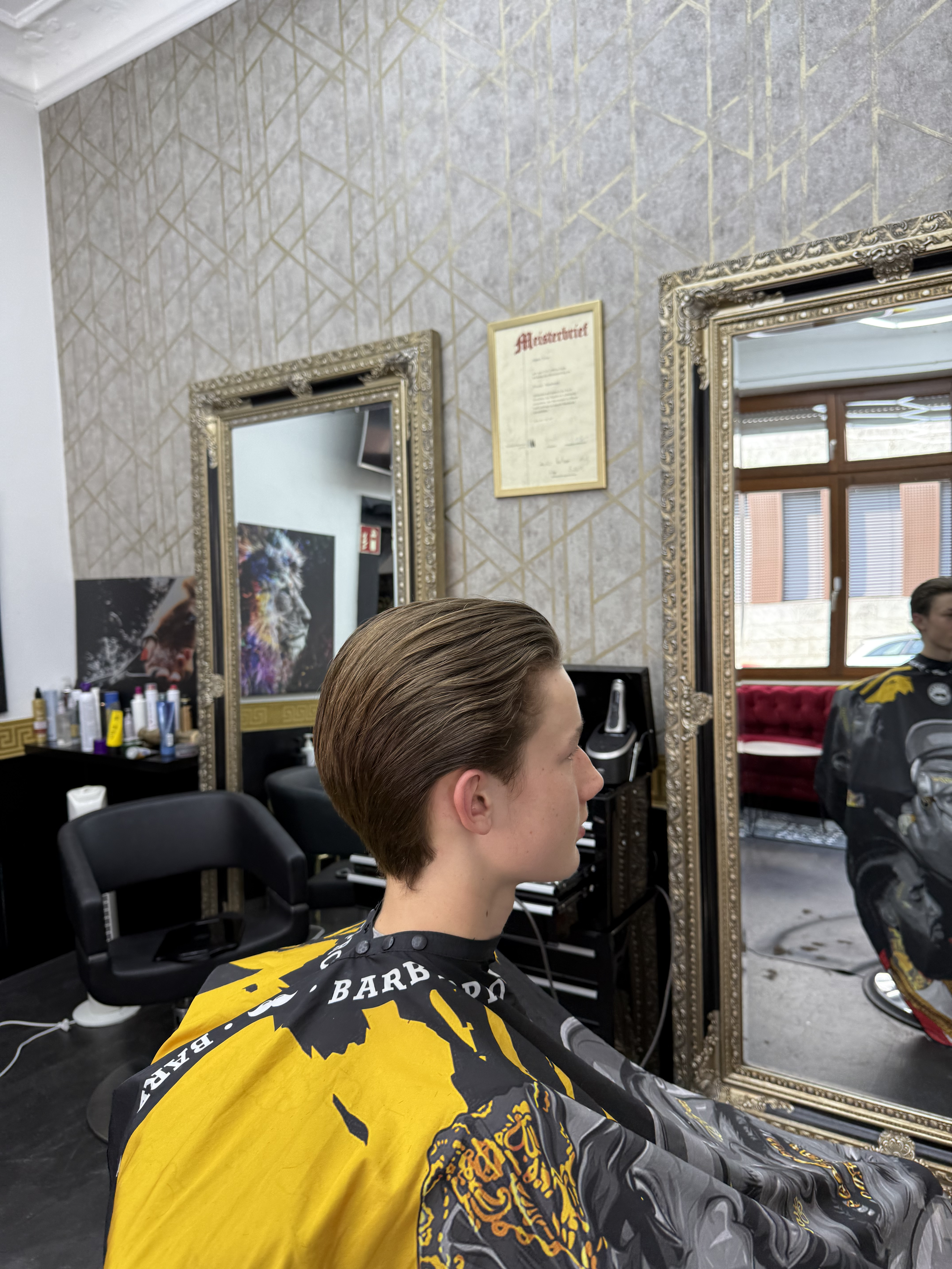 Capelli Lounge Studio