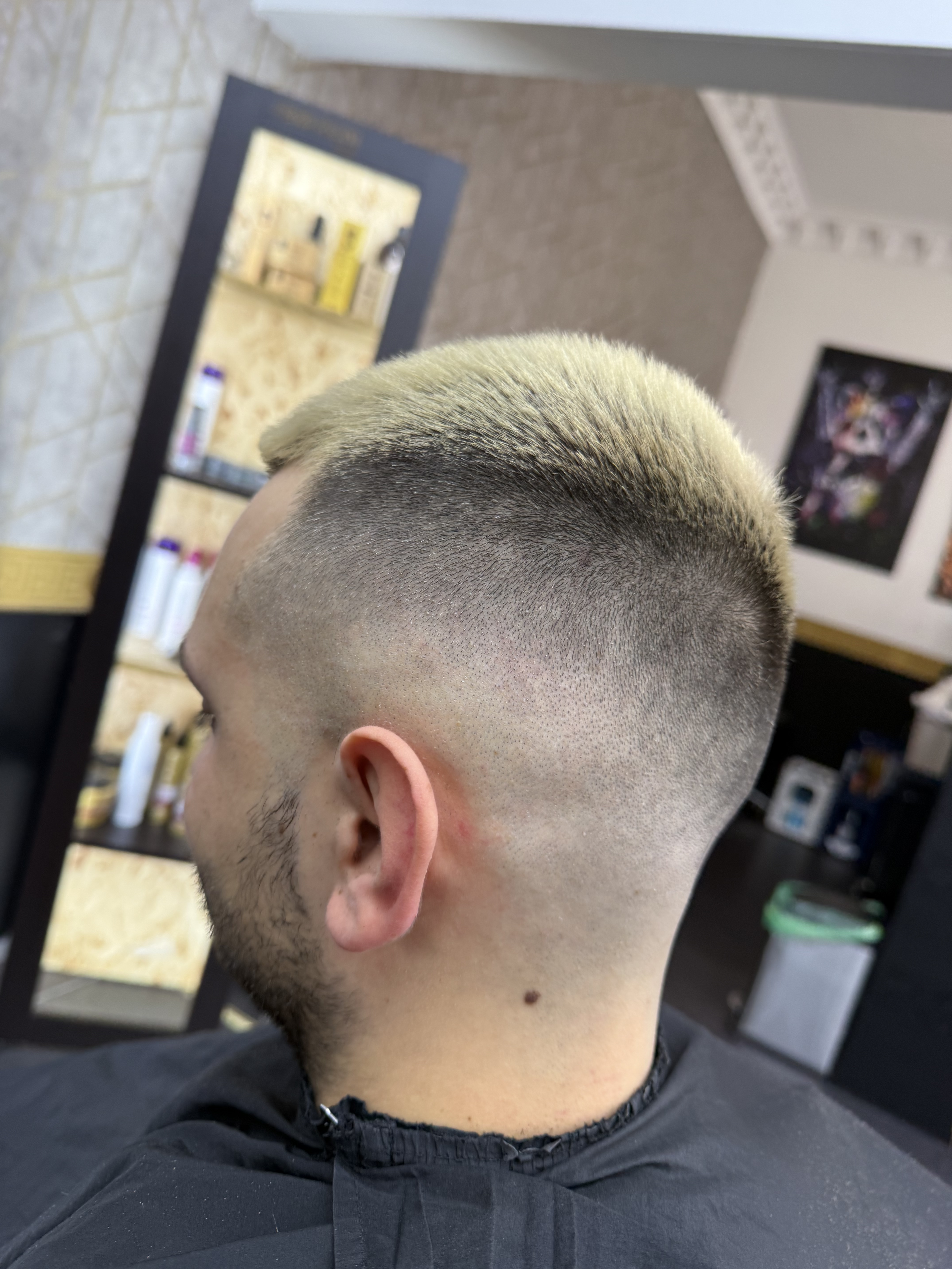 Capelli Lounge